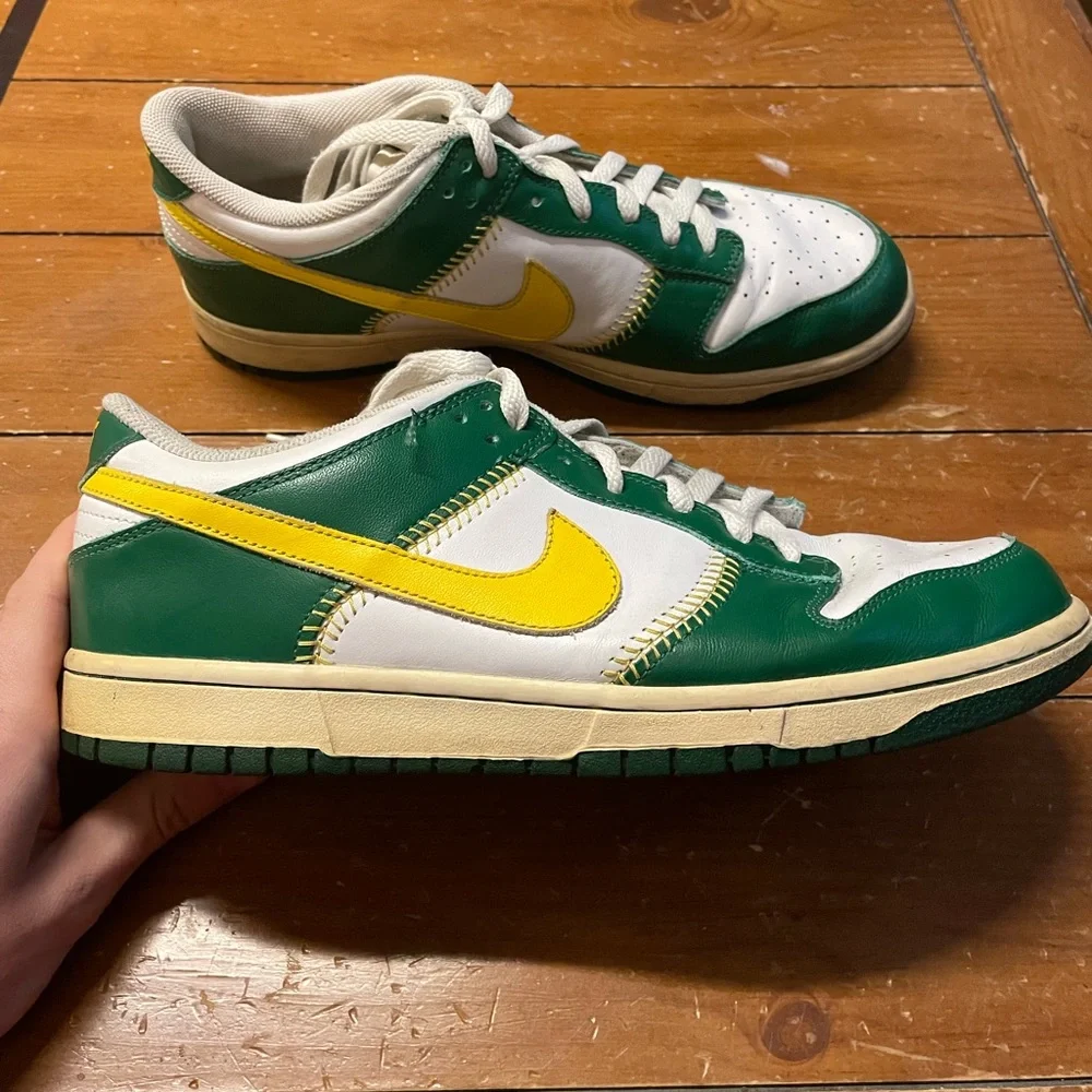 2006 baseball packs “Oakland A’s” Nike dunks size 10.5 - Picture 1 of 6